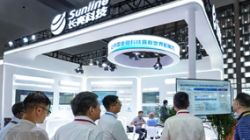 讓AI更懂金融！長(zhǎng)亮科技重磅亮相2025中國(guó)國(guó)際金融展